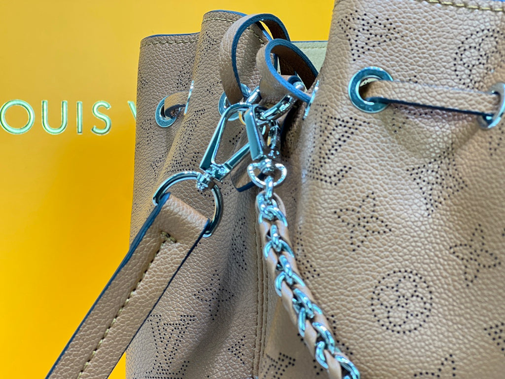 B1X15E13 Popular  leather bag)