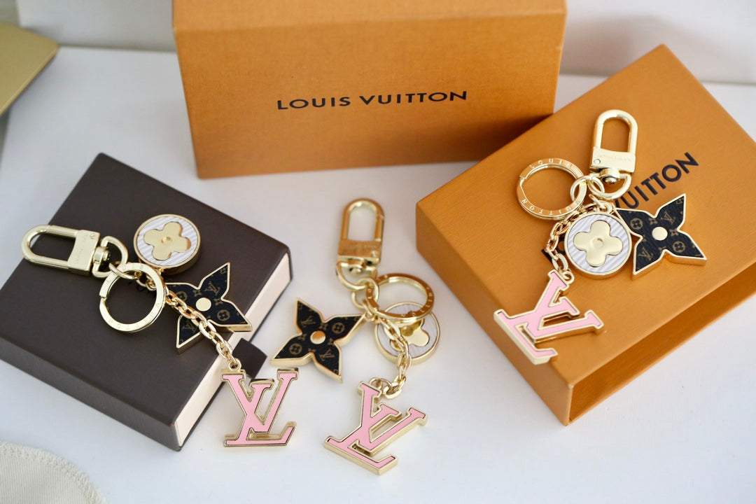 A1X65E13  Popular Keychains
