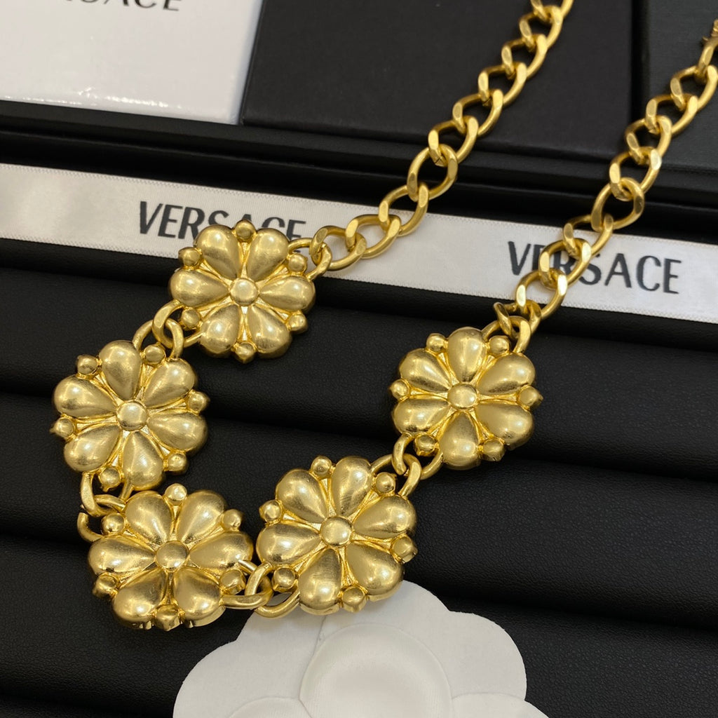X1Q85V372X Popular Necklaces
