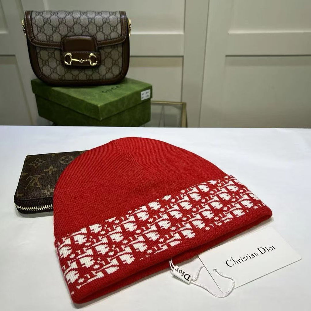 M1R86D37 Popular hats