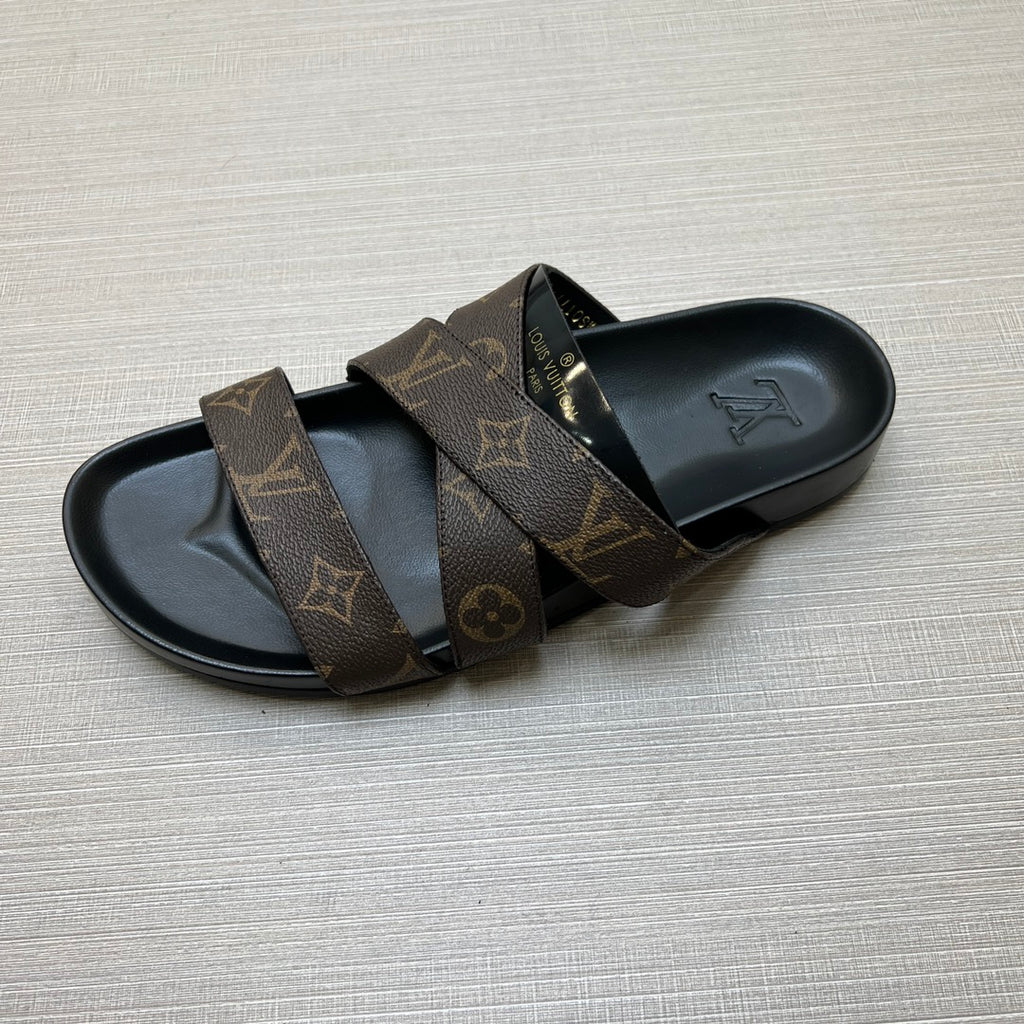 Z5ZE89 Popular slippers