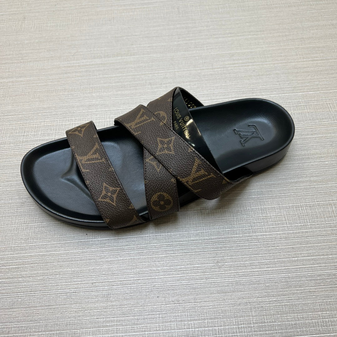 Z5ZE89 Popular slippers