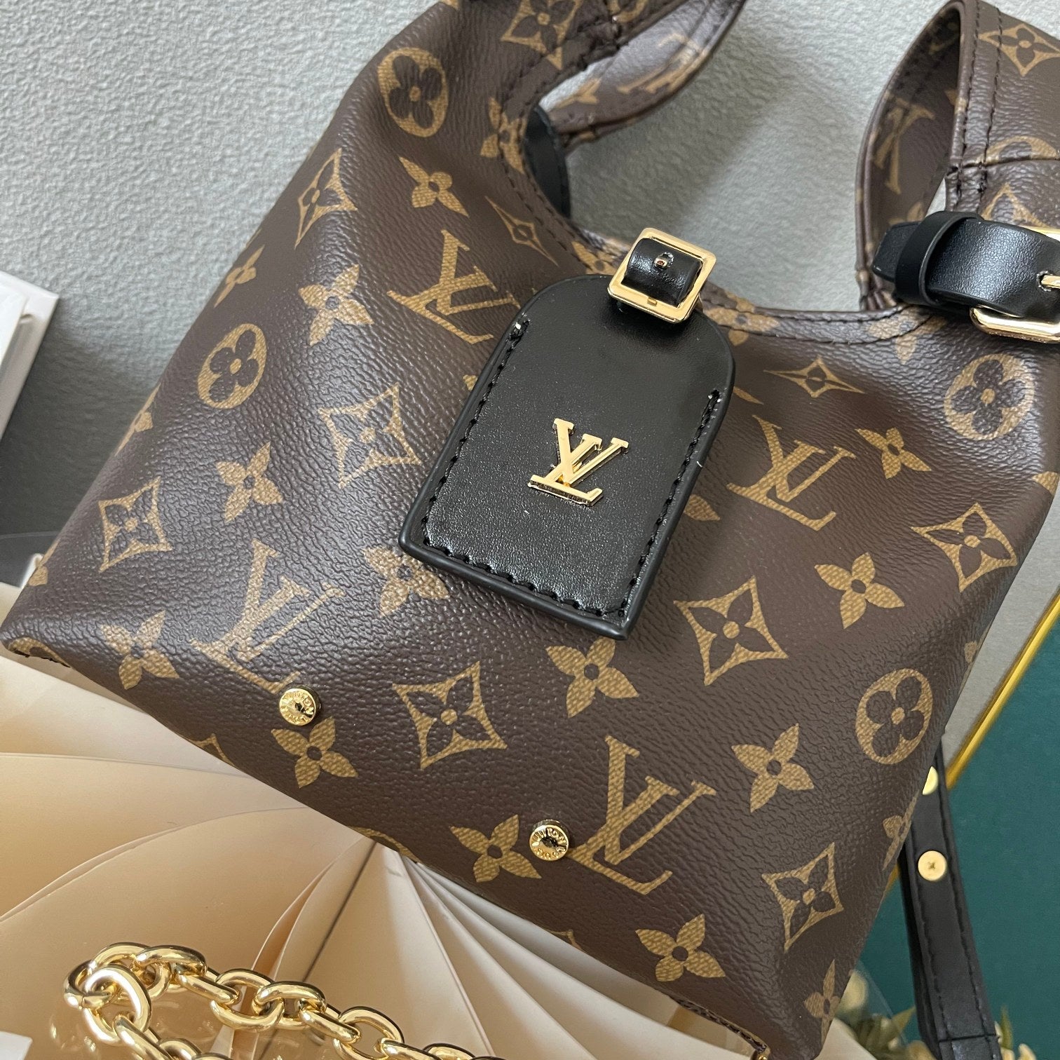 B1X34E274 Popular   leather bag 