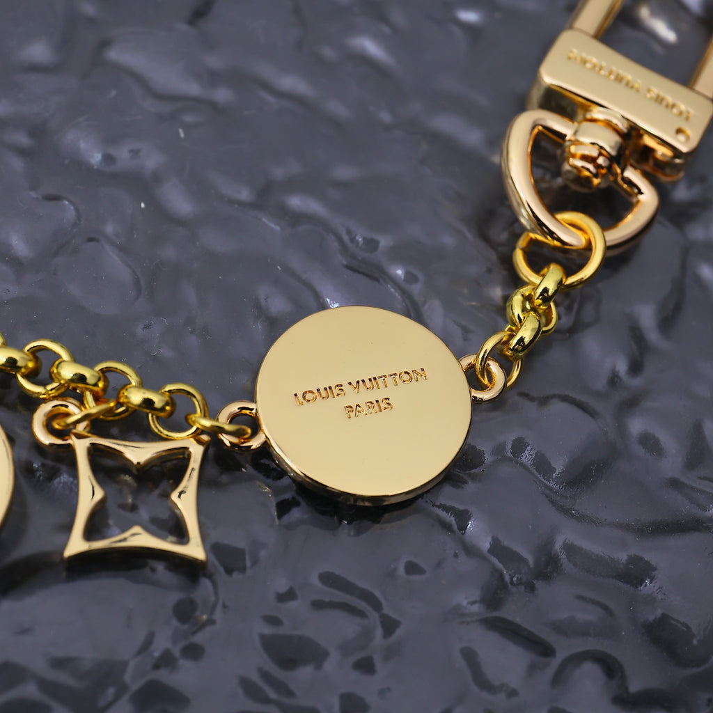 A1Z84E17  Popular Keychains