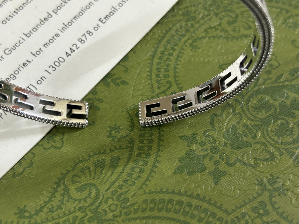 X1Q85D95K  Popular Bracelets