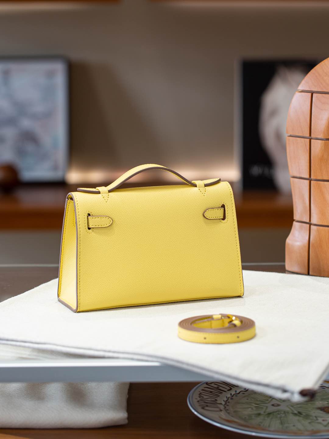 B1R66A5 Popular leather bag