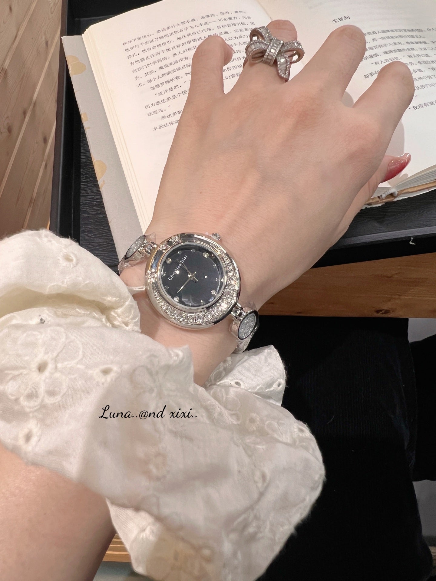 L1R46D117 Popular watches