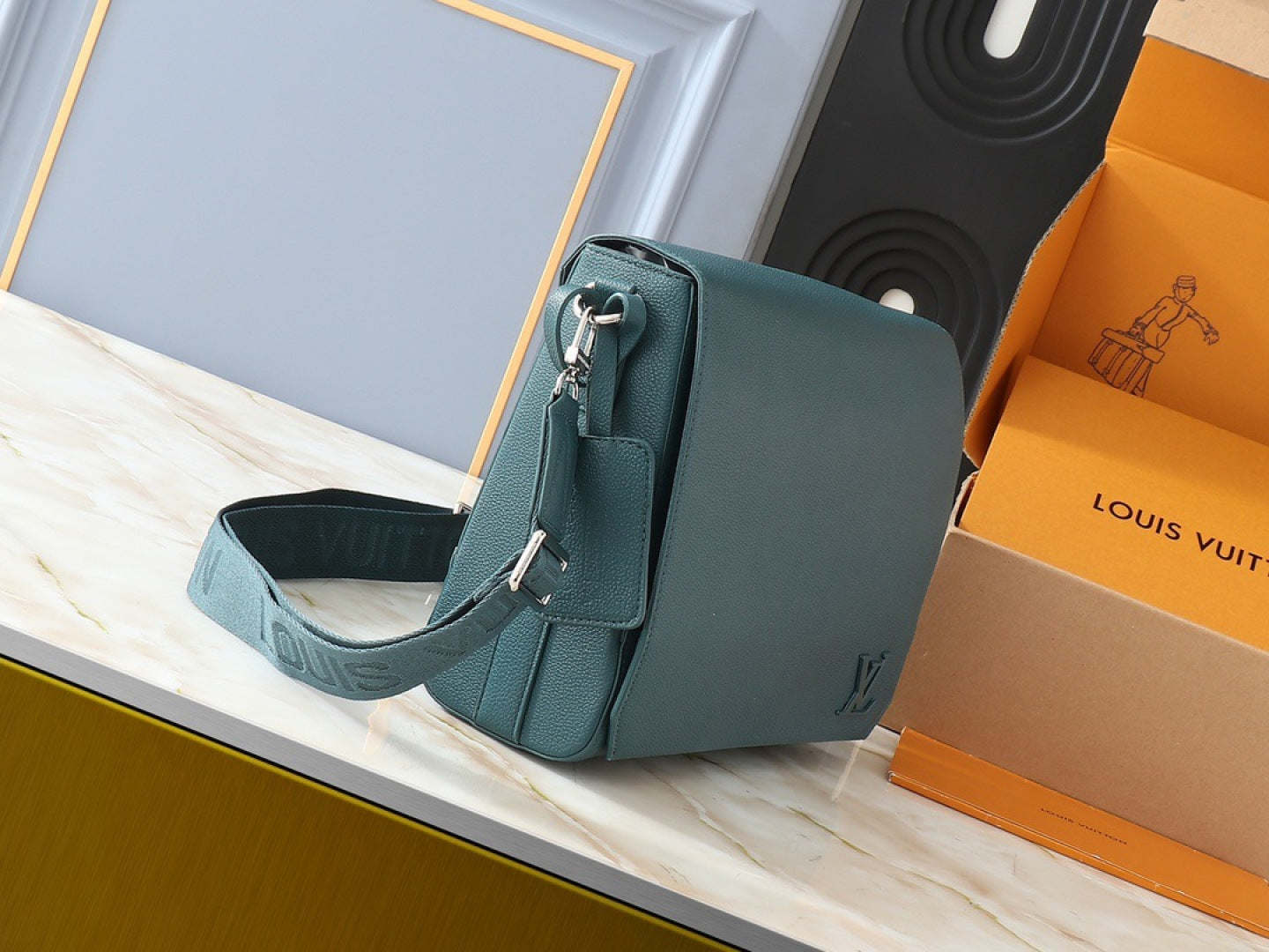 B1P36E78 Popular leather bag