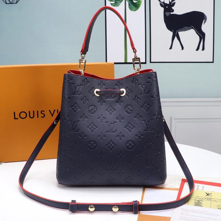 B1P11E81 Popular  leather bag 