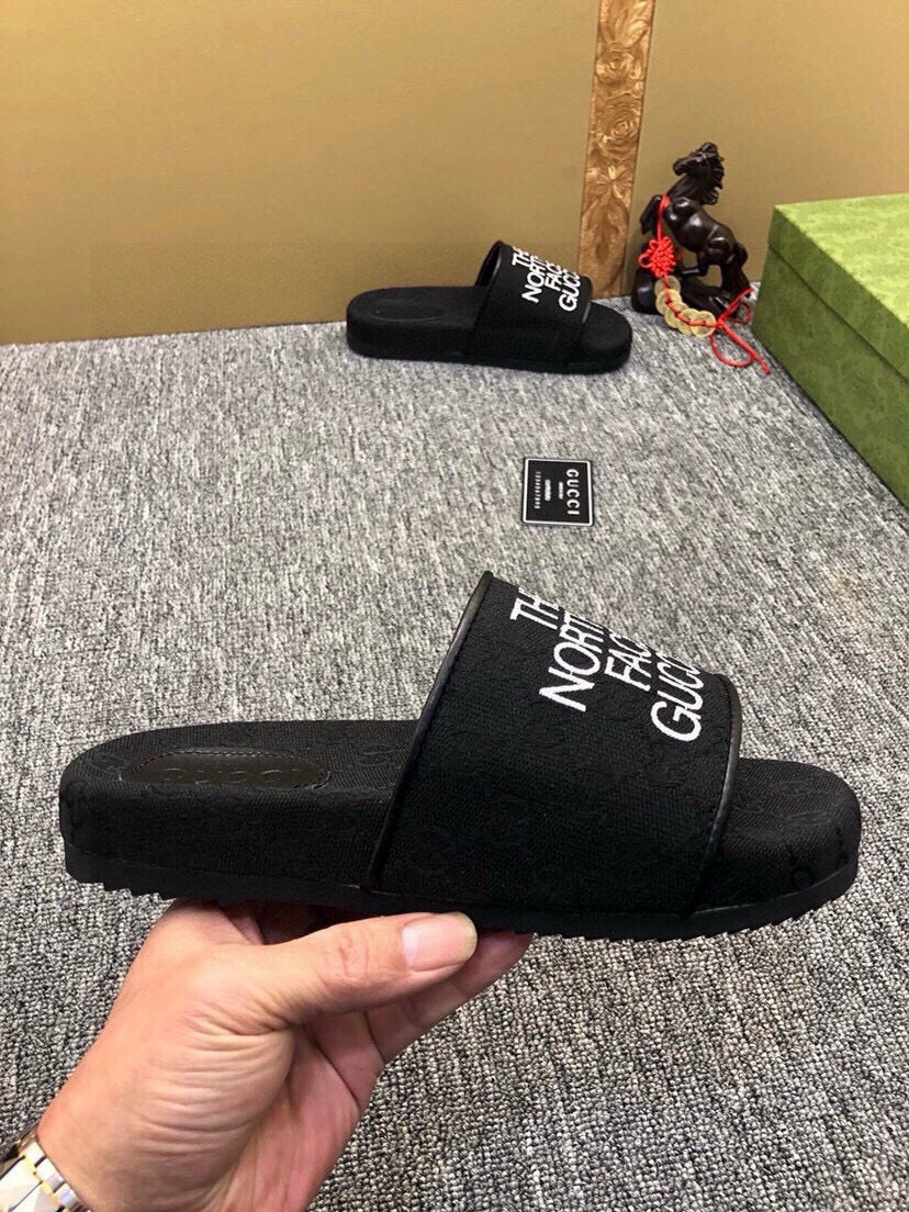 Z5R76B3 Popular Slippers