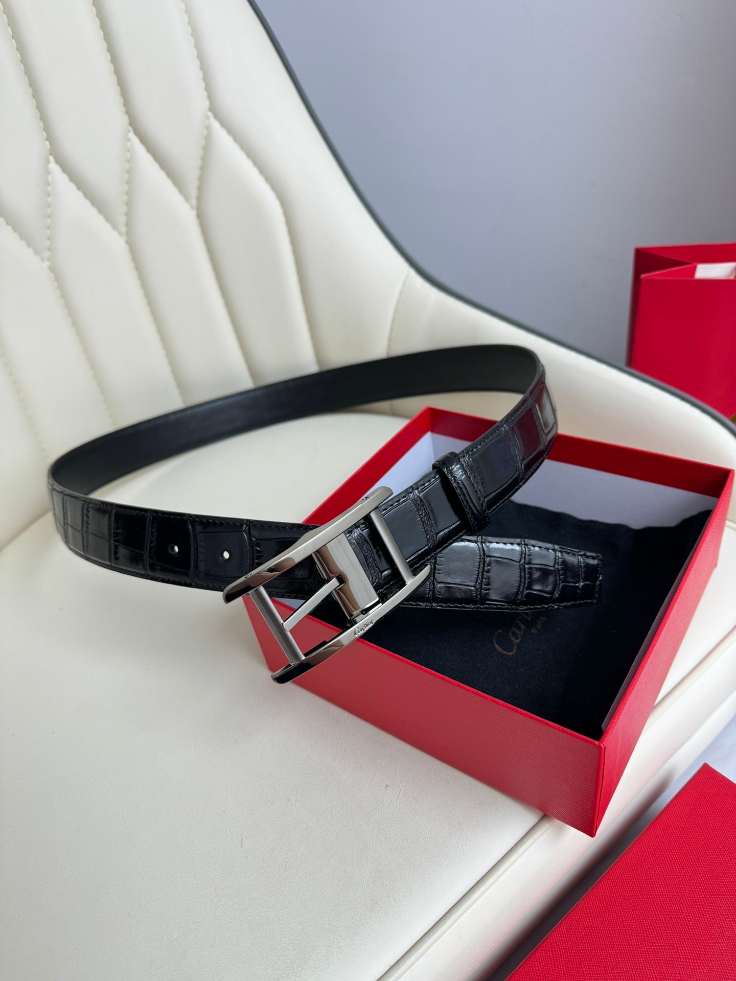 P1W15K172 Popular   High quality belt With full package