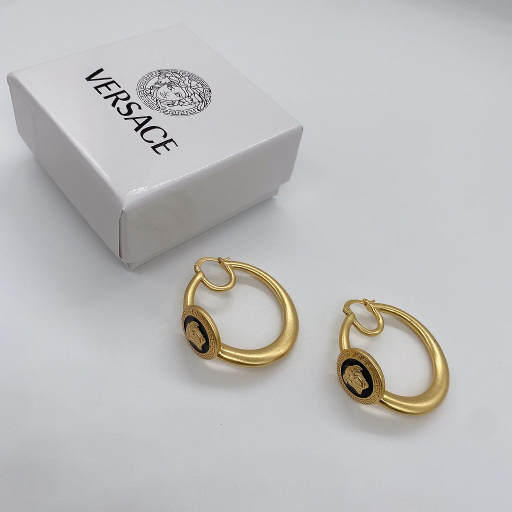 X1Q95V25E Popular Earrings