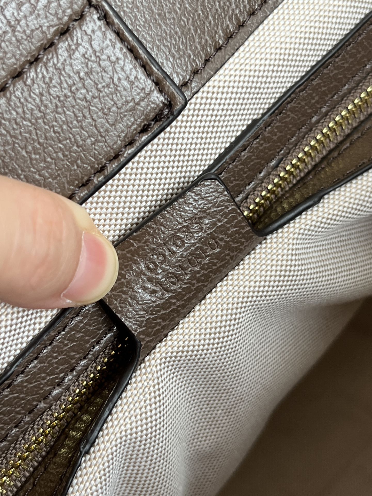 B1R15B34  Popular bag