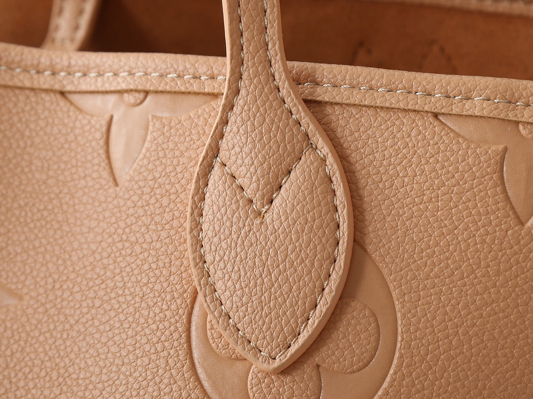 B1P46E92 Popular leather bag