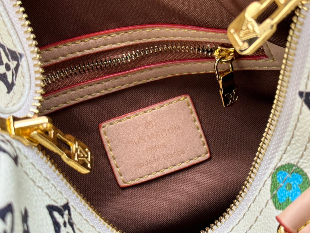 B1X44E408 Popular    leather bag