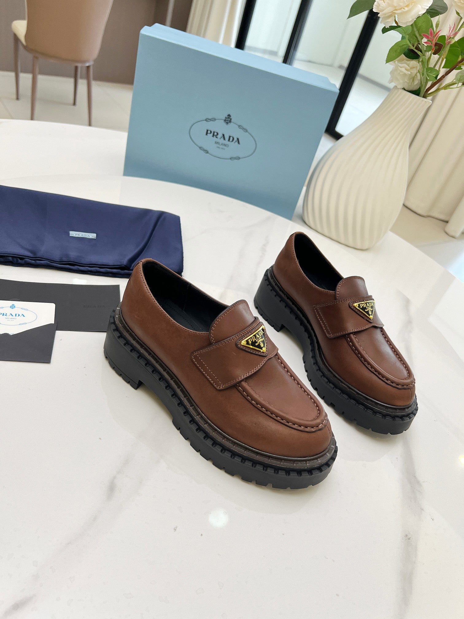 Z2Q105P409 Popular high-quality Shoes