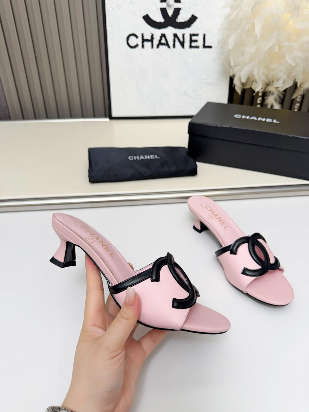 ZPX76C5  Popular high-quality leather slippers
