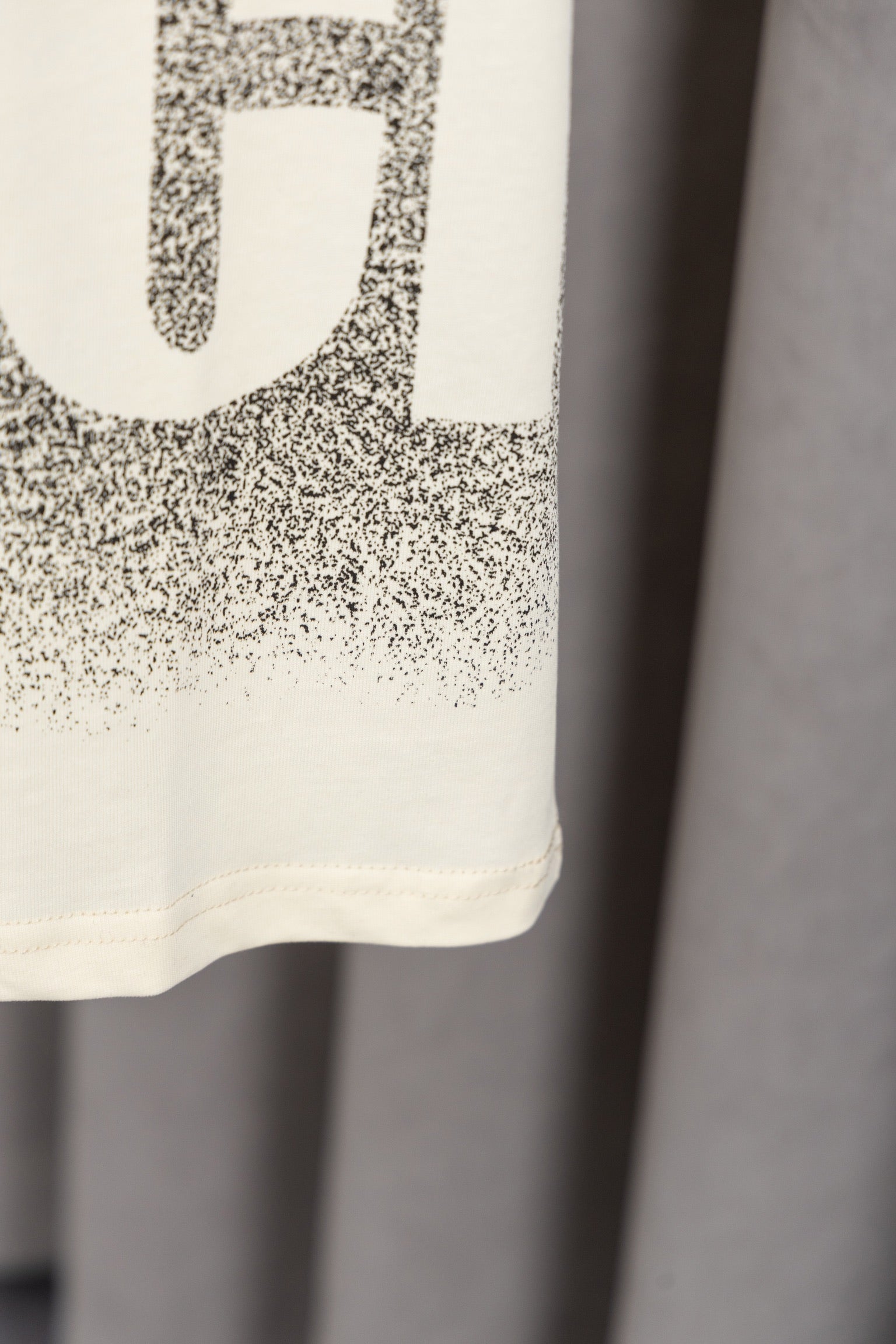 U1W25B9  Popular T-shirts