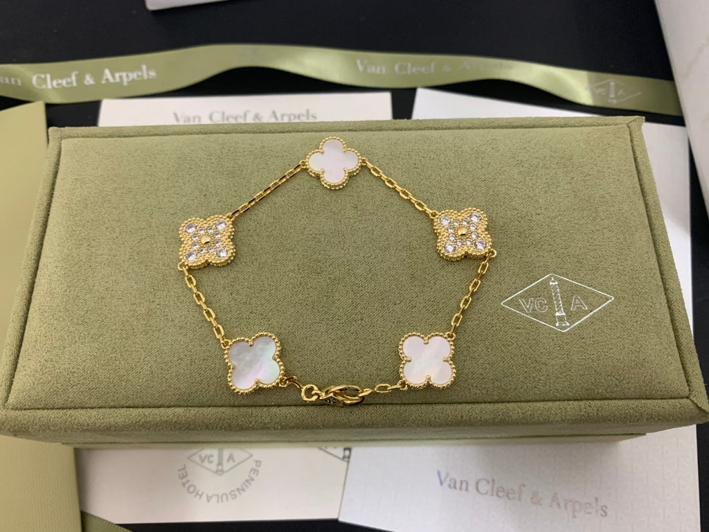 X5X53VA179K  Popular bracelets 5 flowers normal size1.5cm flower