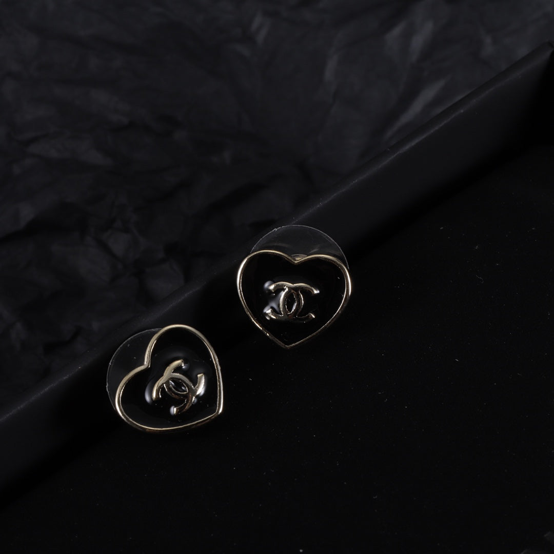 X1Y93C421E Popular   Earrings