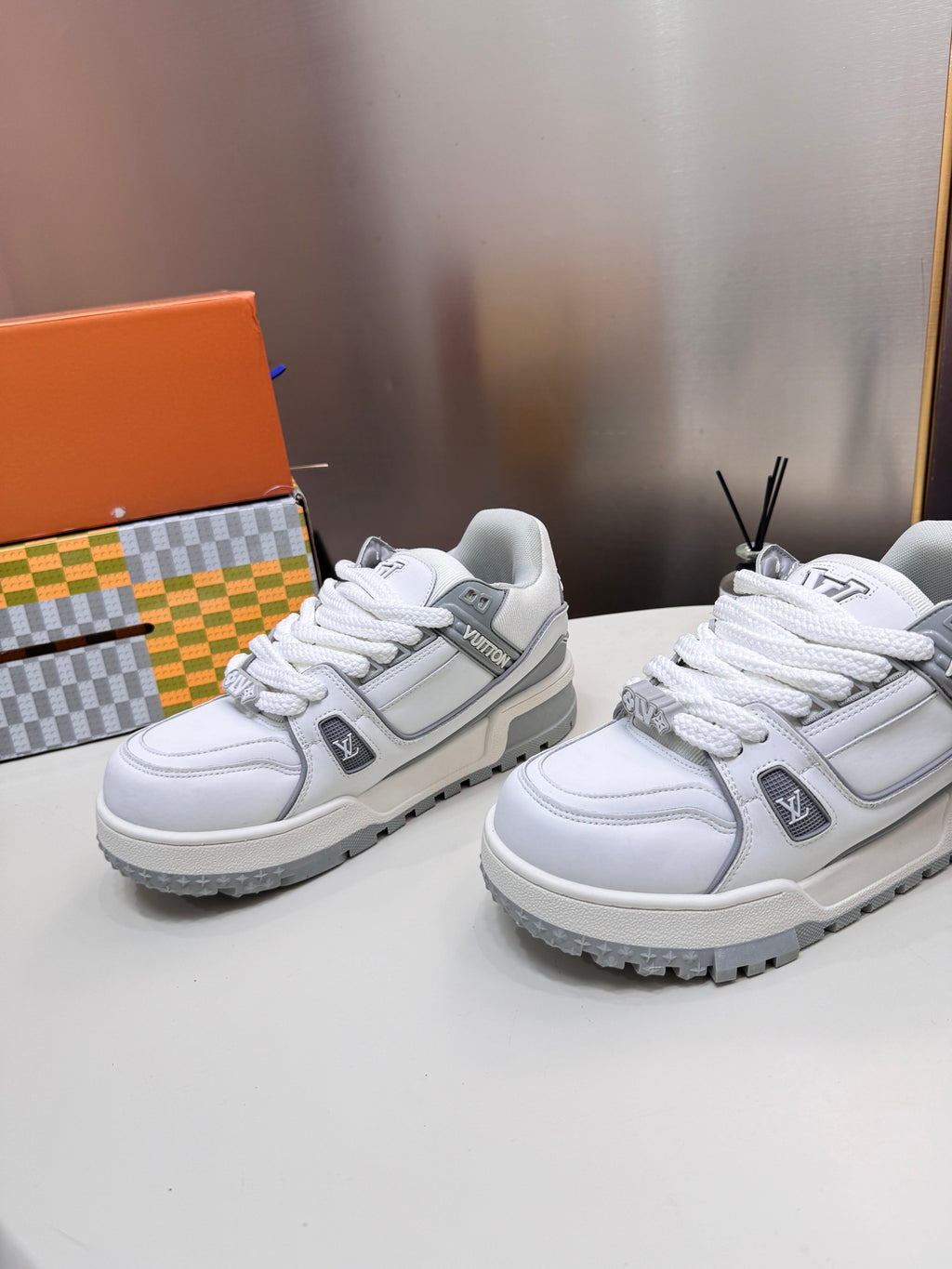 Z1Q115E453 Popular  Shoes