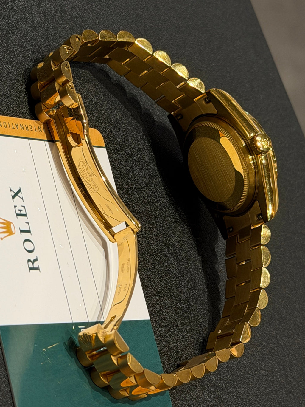 L1R36L25 Popular Watches