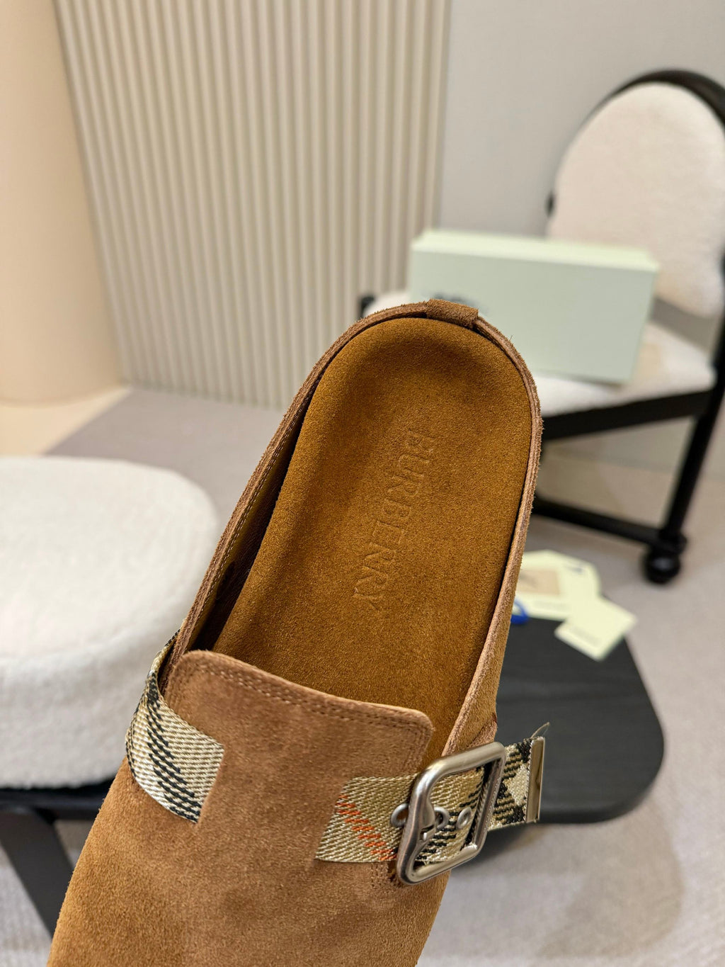 Z2Q105R242 Popular high-quality  Shoes