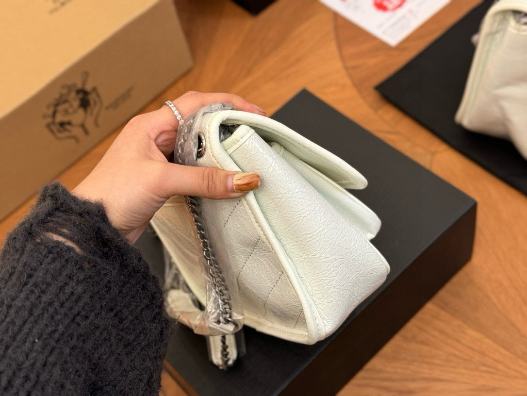 B6X54SL429 Popular leather bag