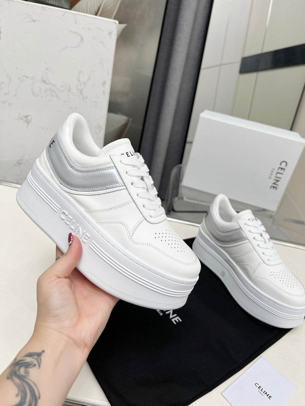 Z2Q55CL50 Popular  leather shoes