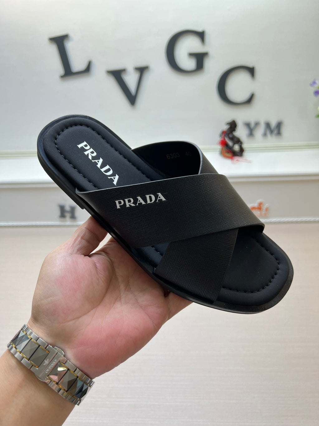 Z5ZPD72  Popular slippers