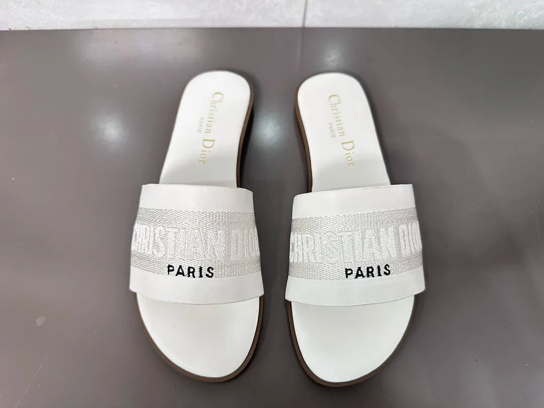 Z14D32 Popular slippers