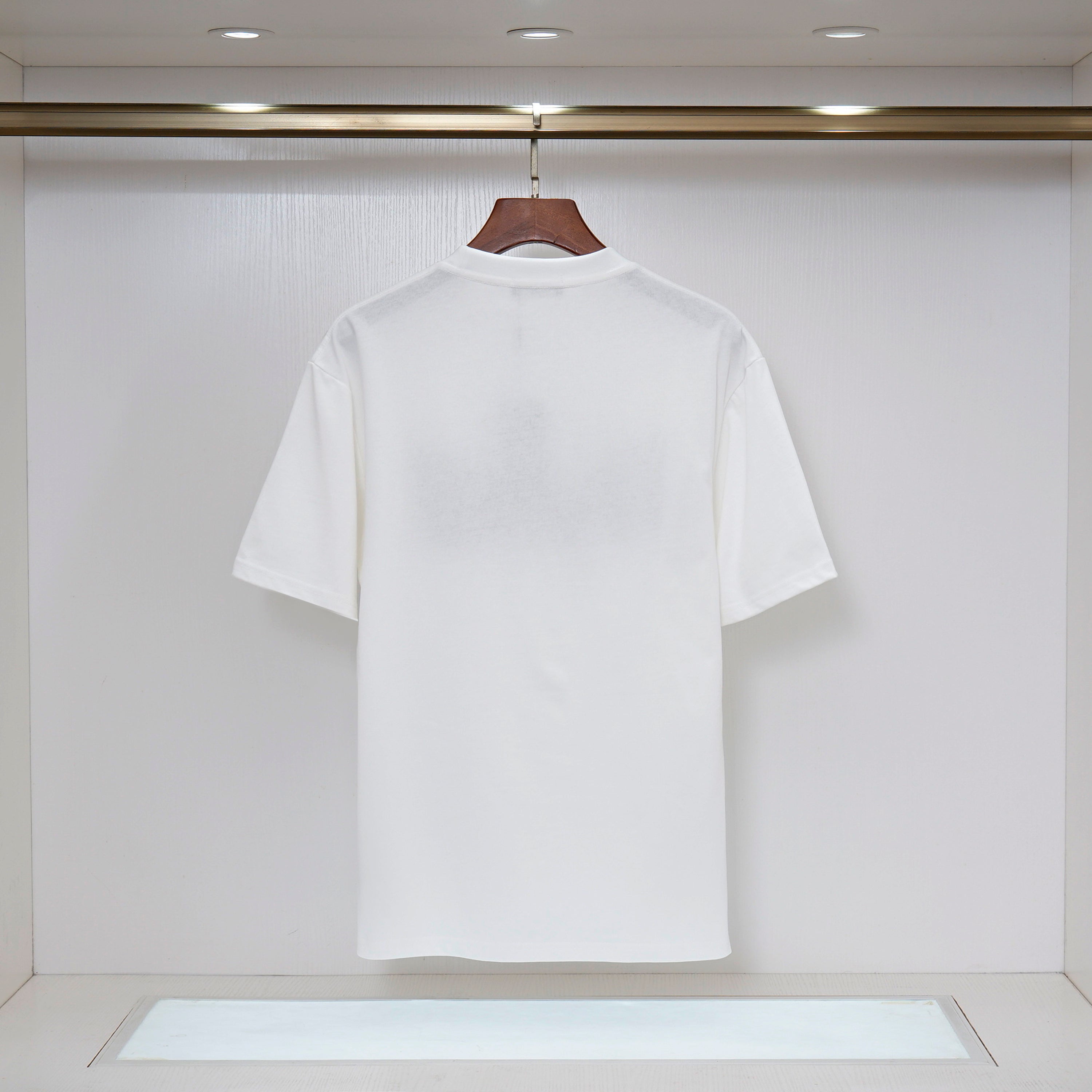 U1P36F133 Popular T-shirts