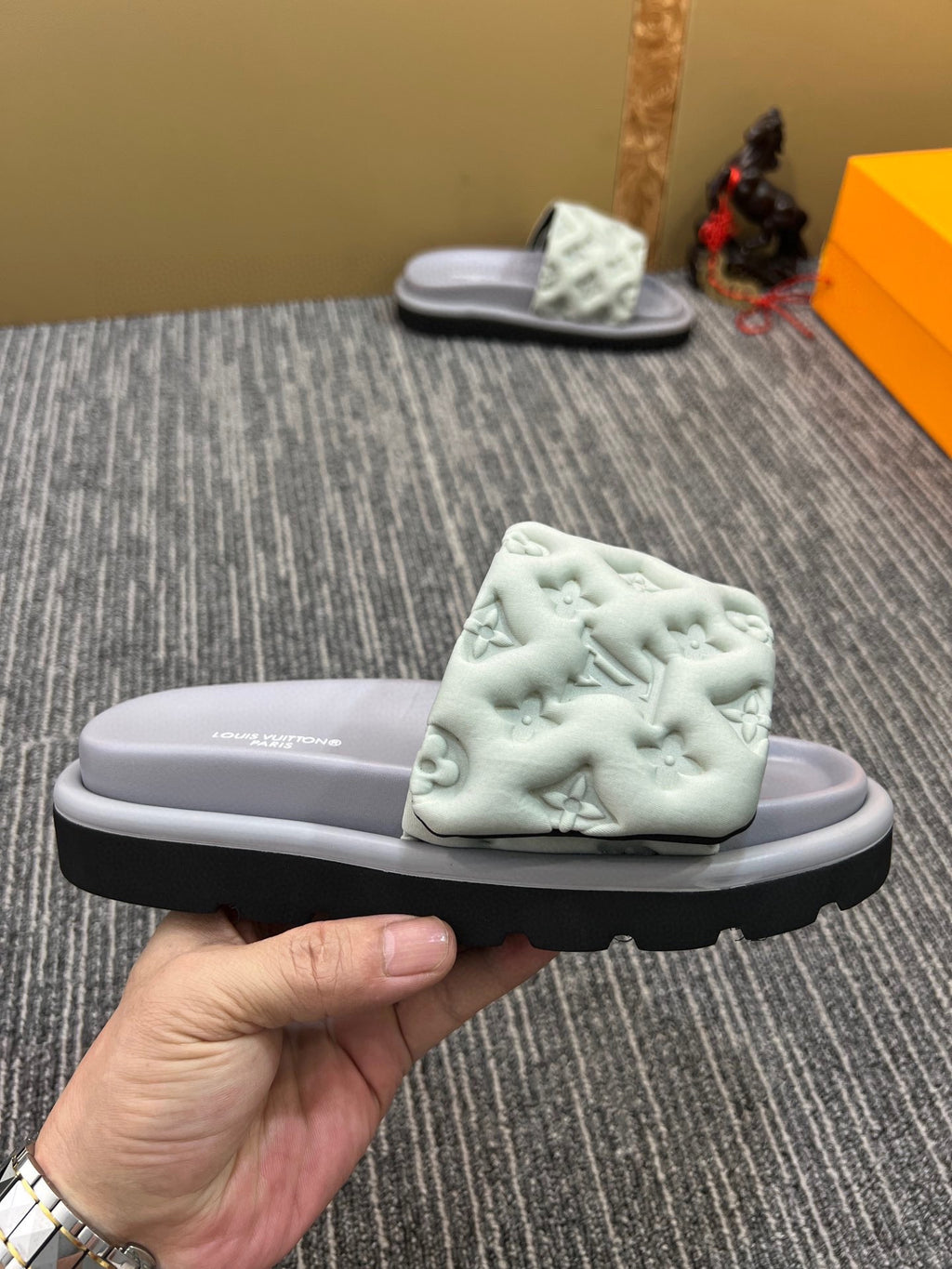 Z5YE116 Popular Slippers