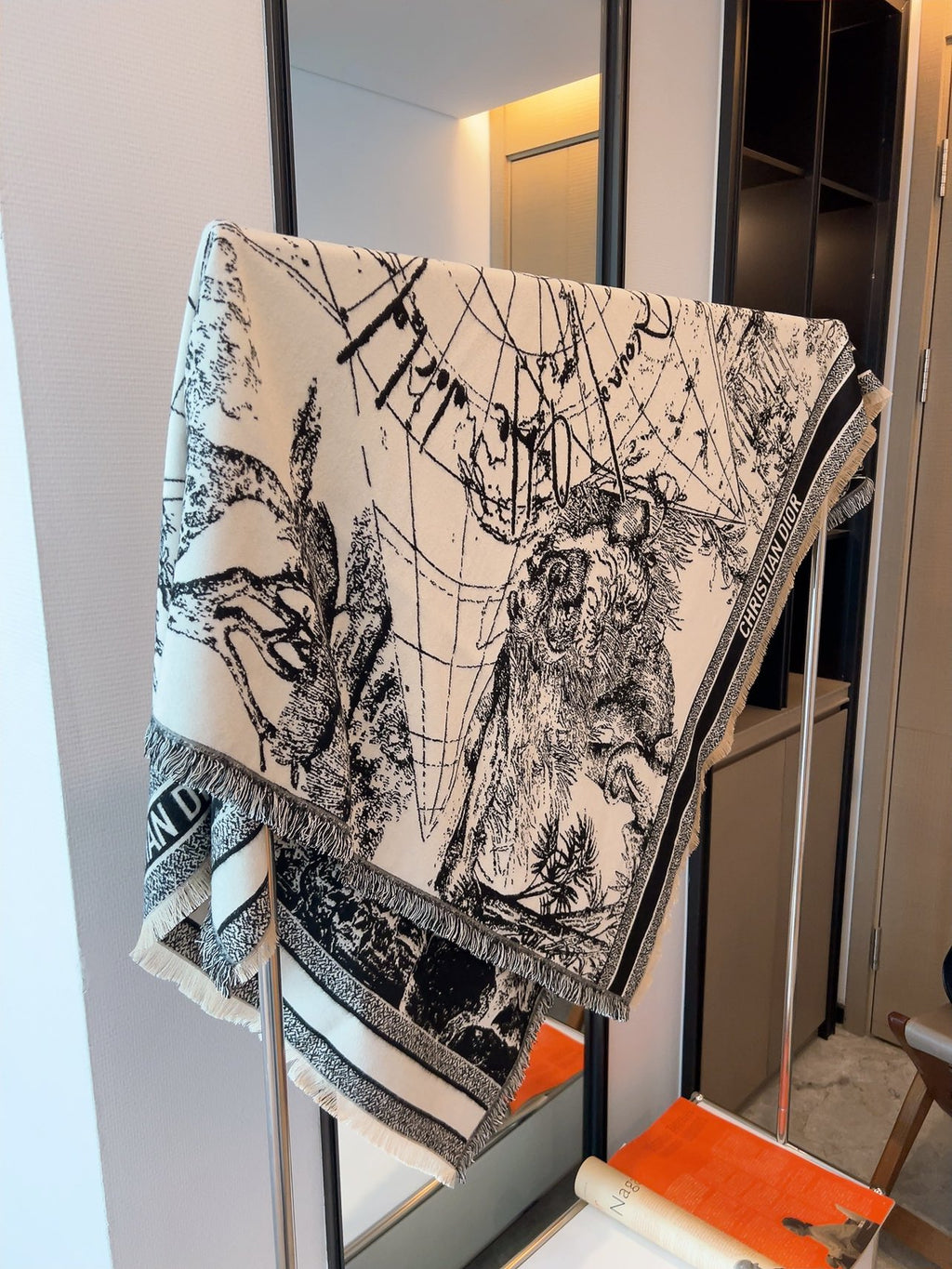 W1R86D25 Popular Winter Scarves
