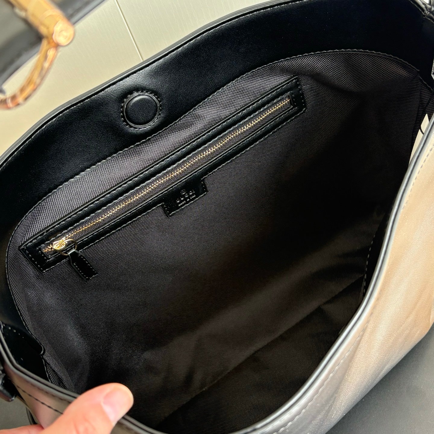 B1P36C56 Popular leather bag