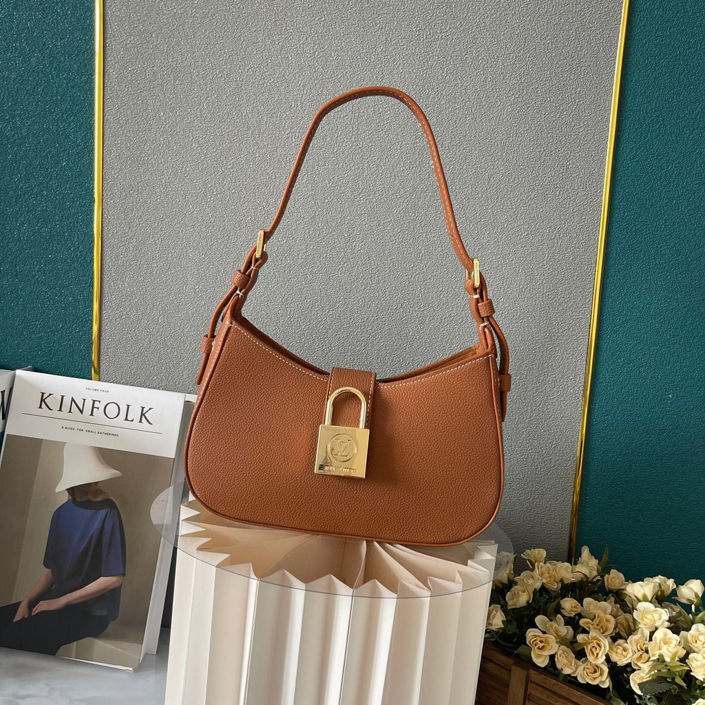 B1X44C416 Popular leather bag