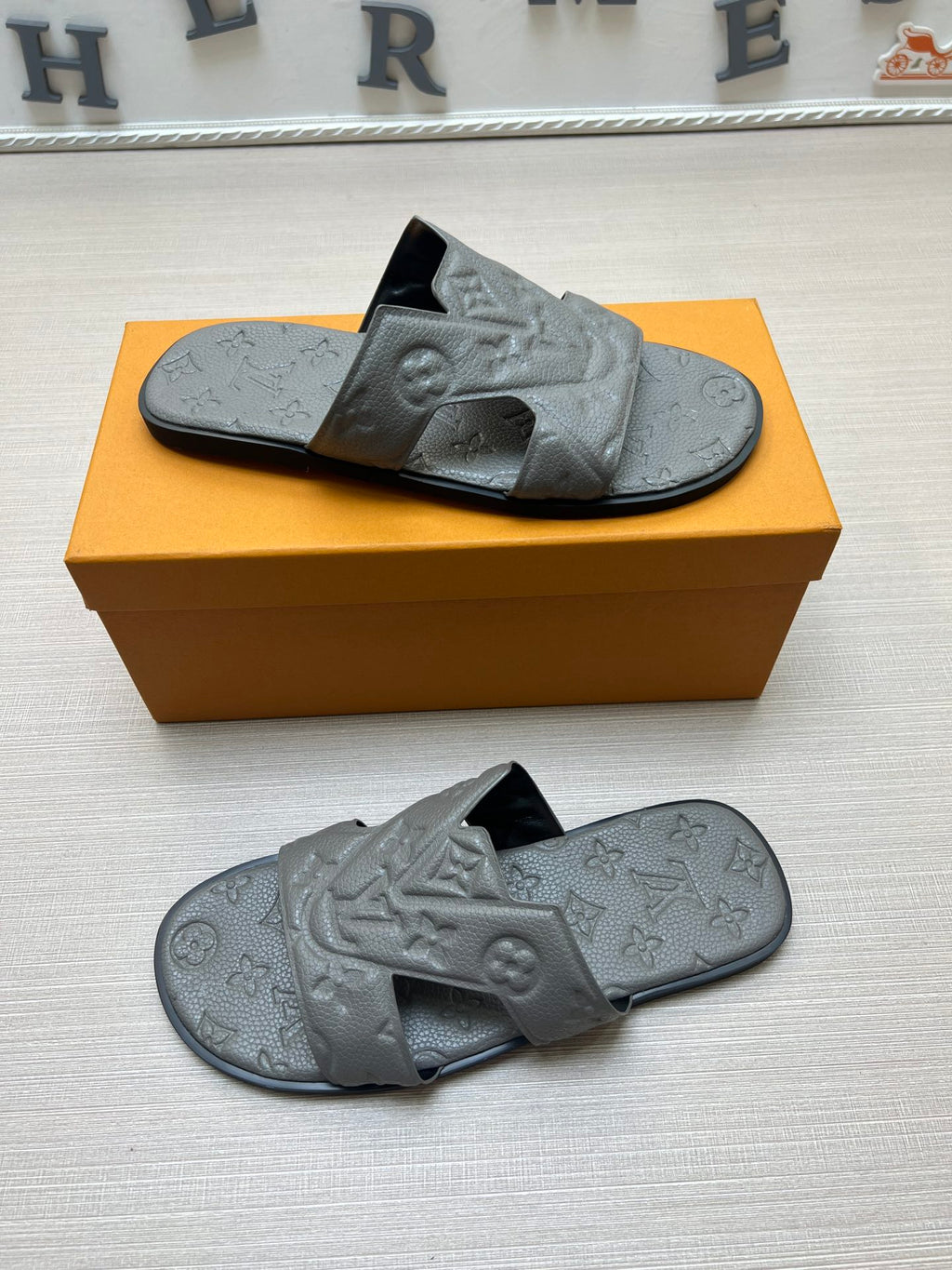 Z5ZE34 Popular slippers
