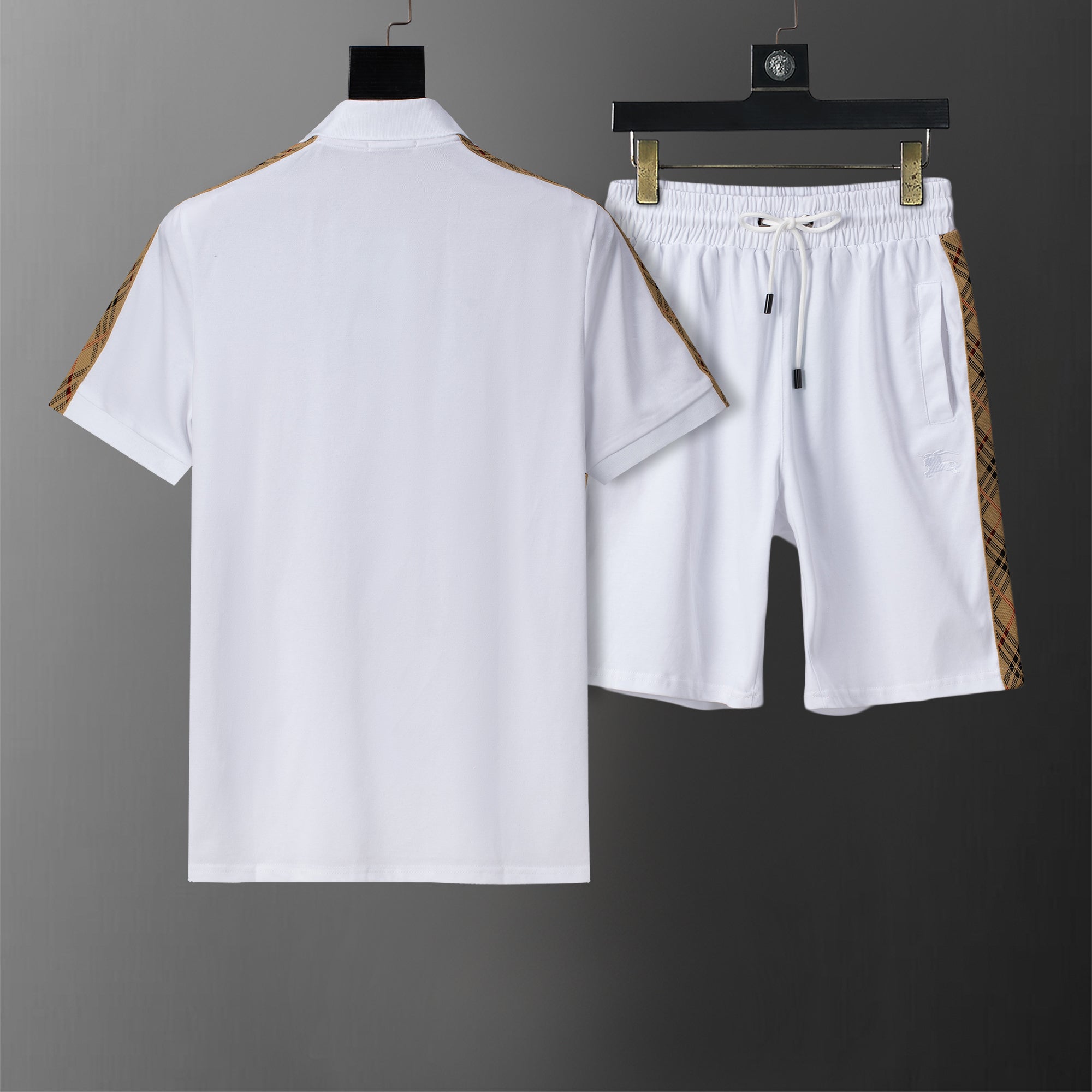 U1N76R1 Popular T-shirts