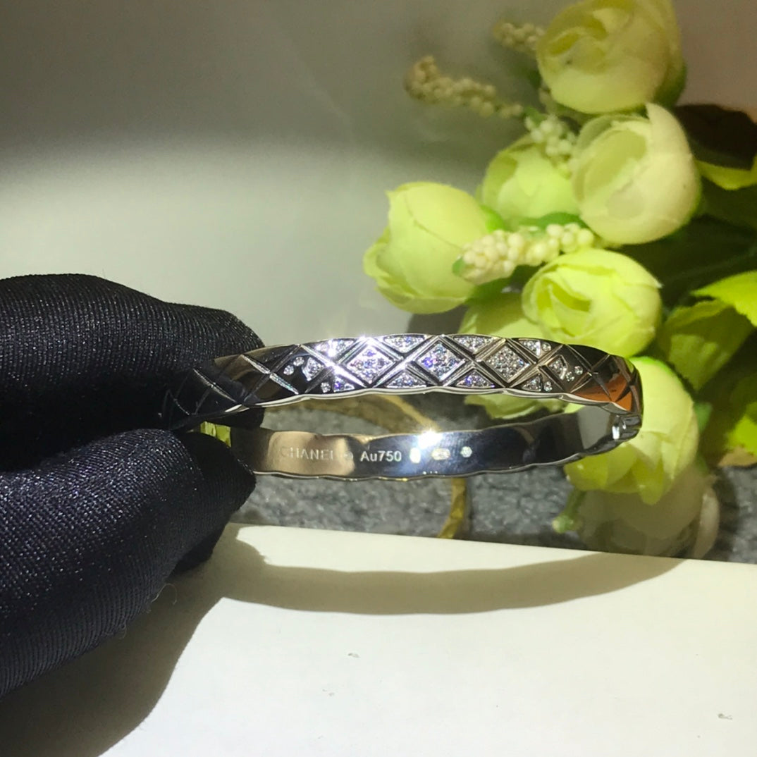 X1Q85C80K  Popular Bracelets