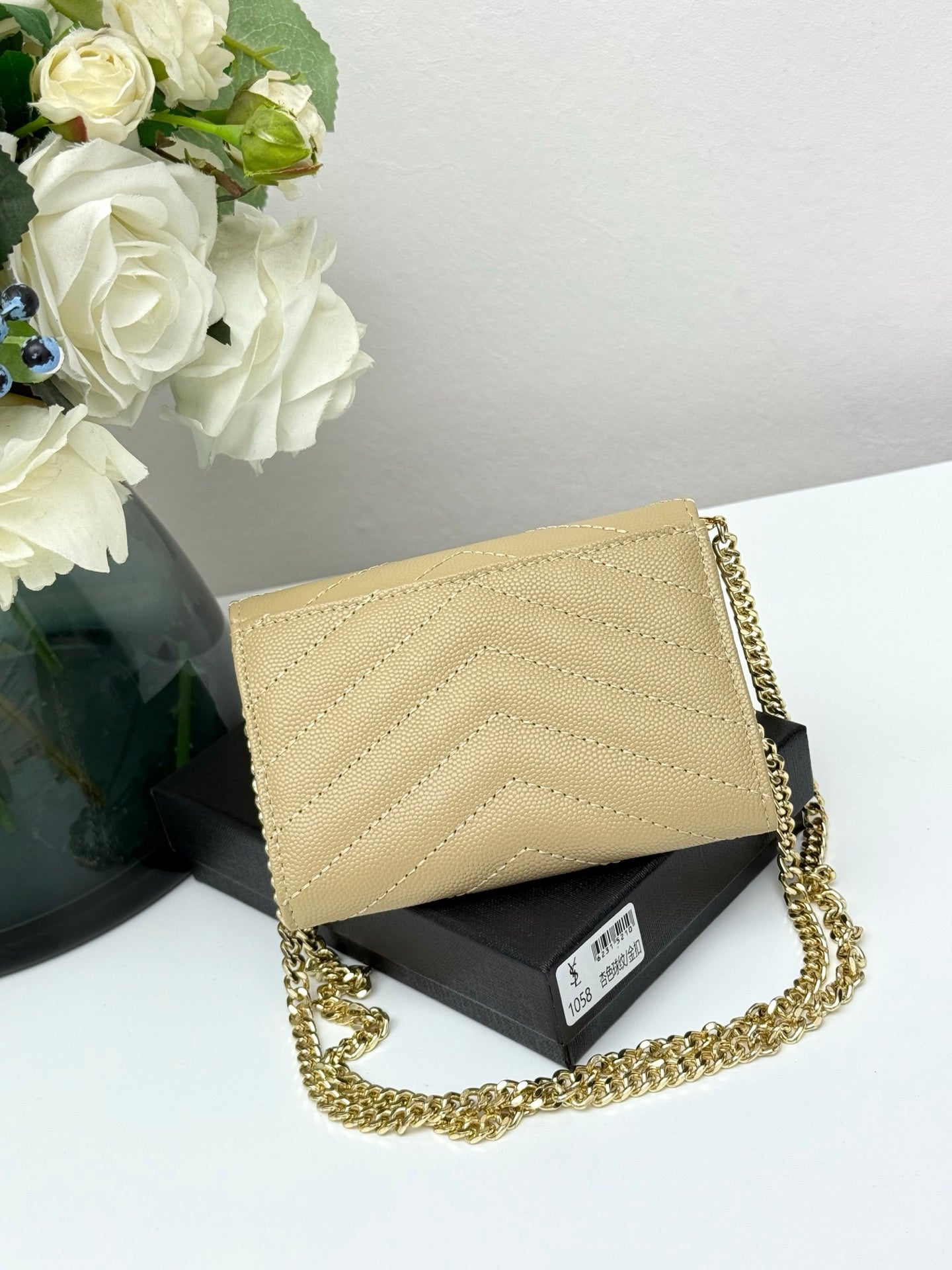 B1P36SL14 Popular card holder