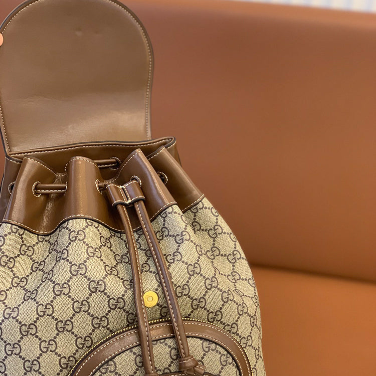 B1X61B021 Popular  leather backpacks