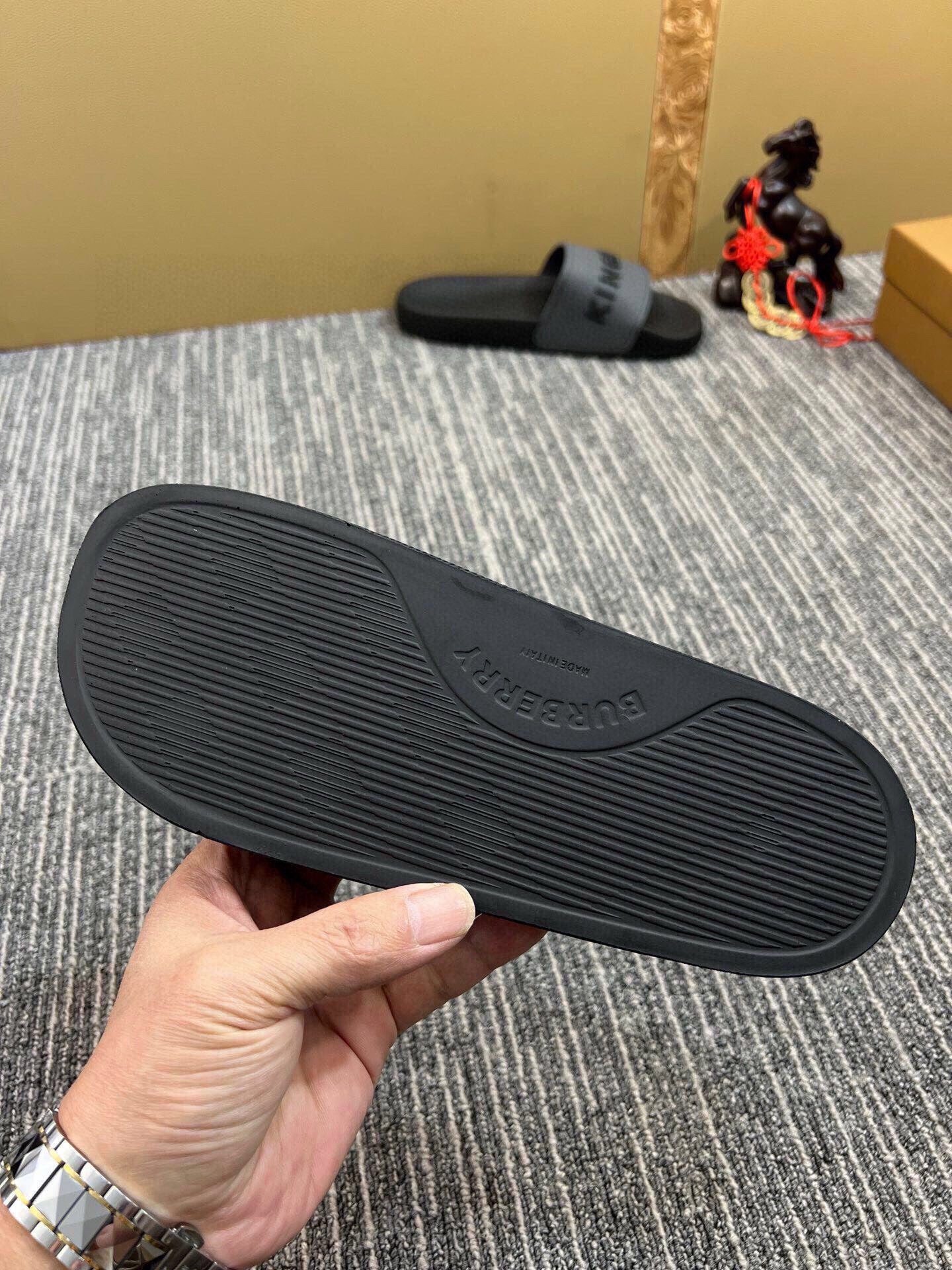 Z5Z35R254 Popular Slippers