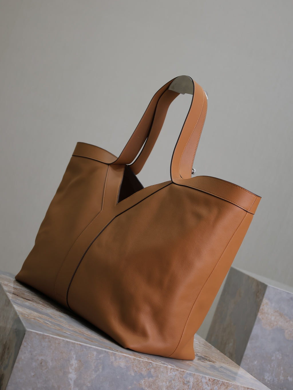 B1X124SL85 Popular   leather bag