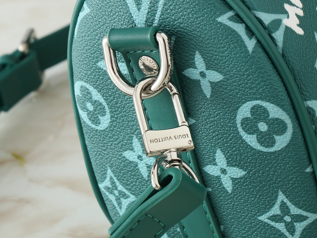 B1X104E60 Popular   leather bag