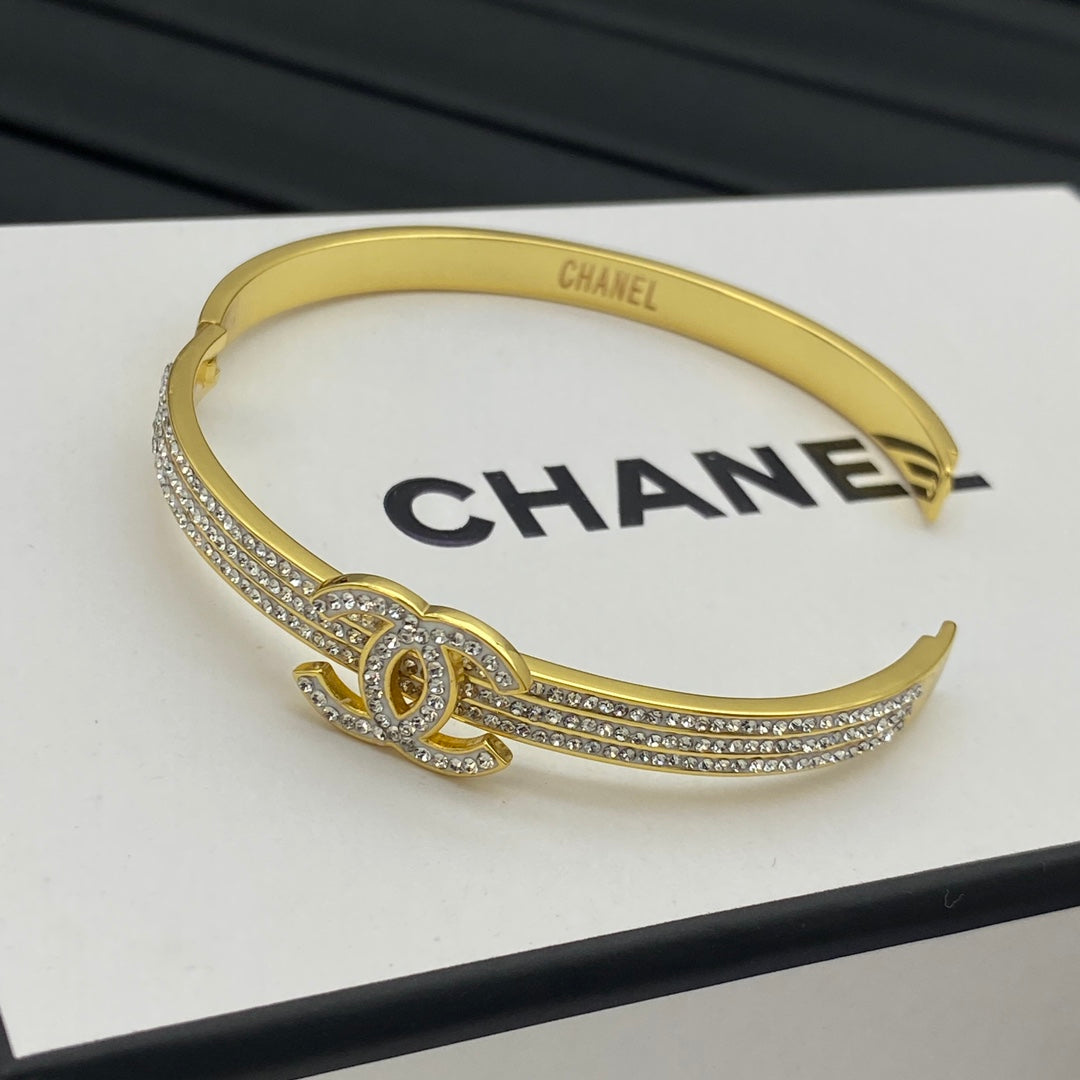 X1Q85C55K  Popular Bracelets