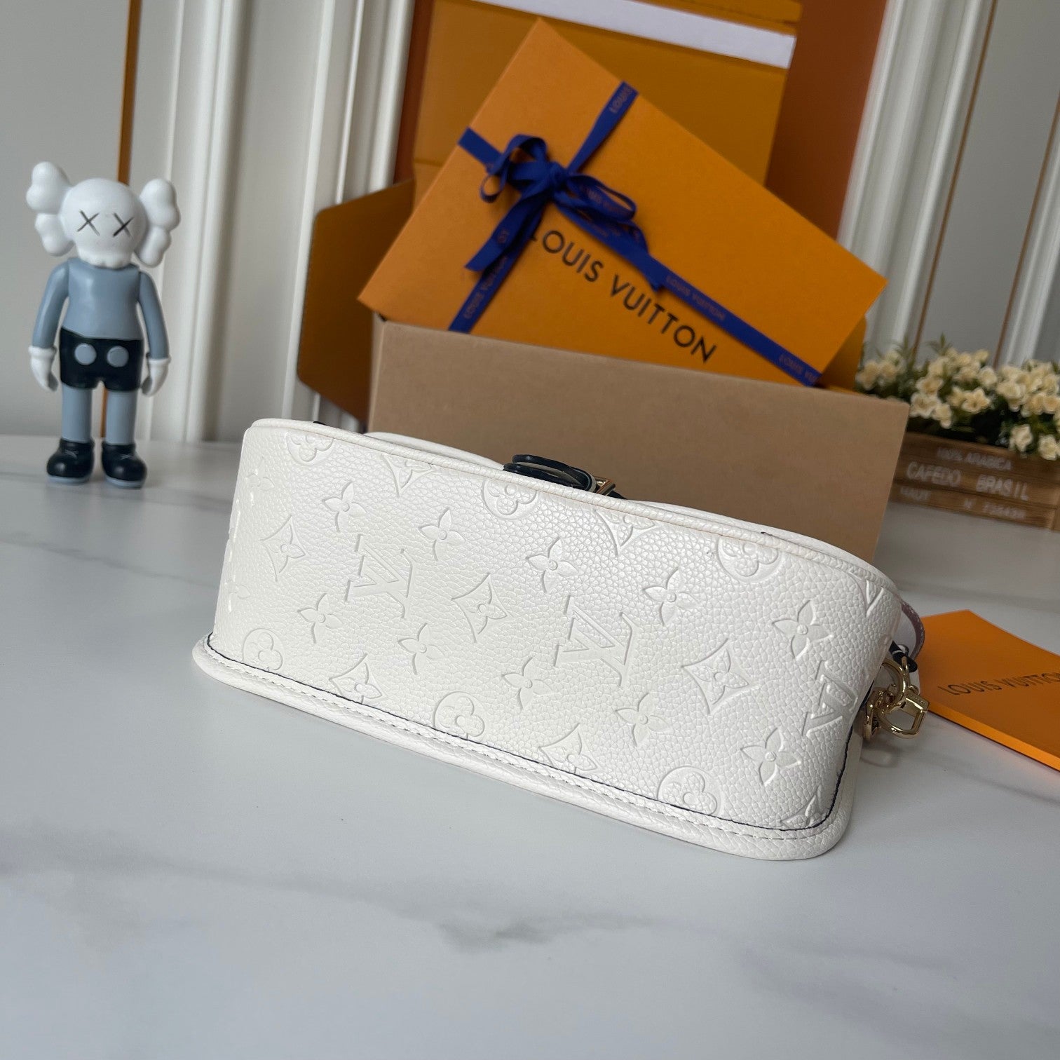 B1P36E38 Popular leather bag