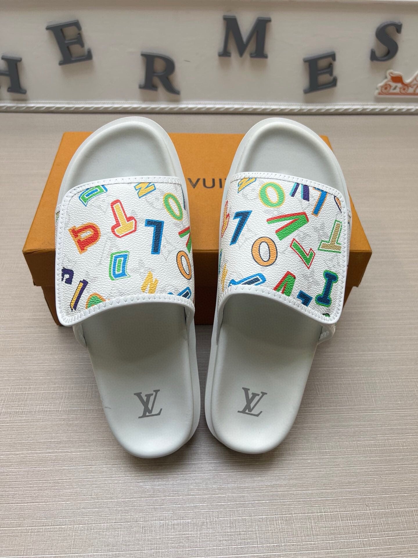 Z5WE247 Popular Slippers
