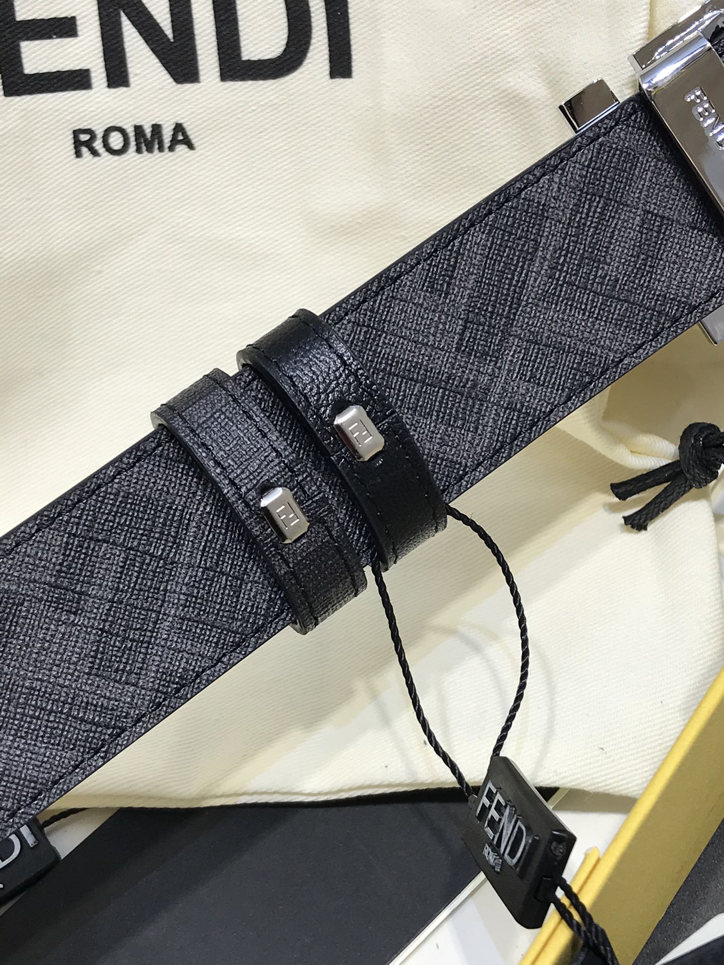P1Q64F77 Popular   High quality belt With full package
