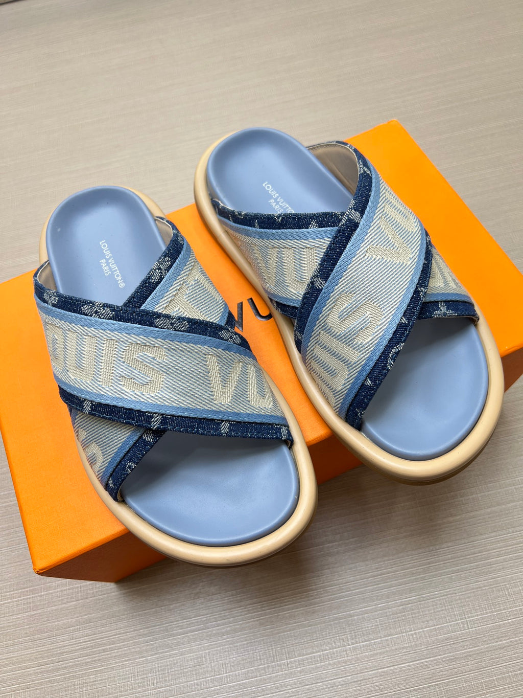 Z5Z35E272 Popular Slippers