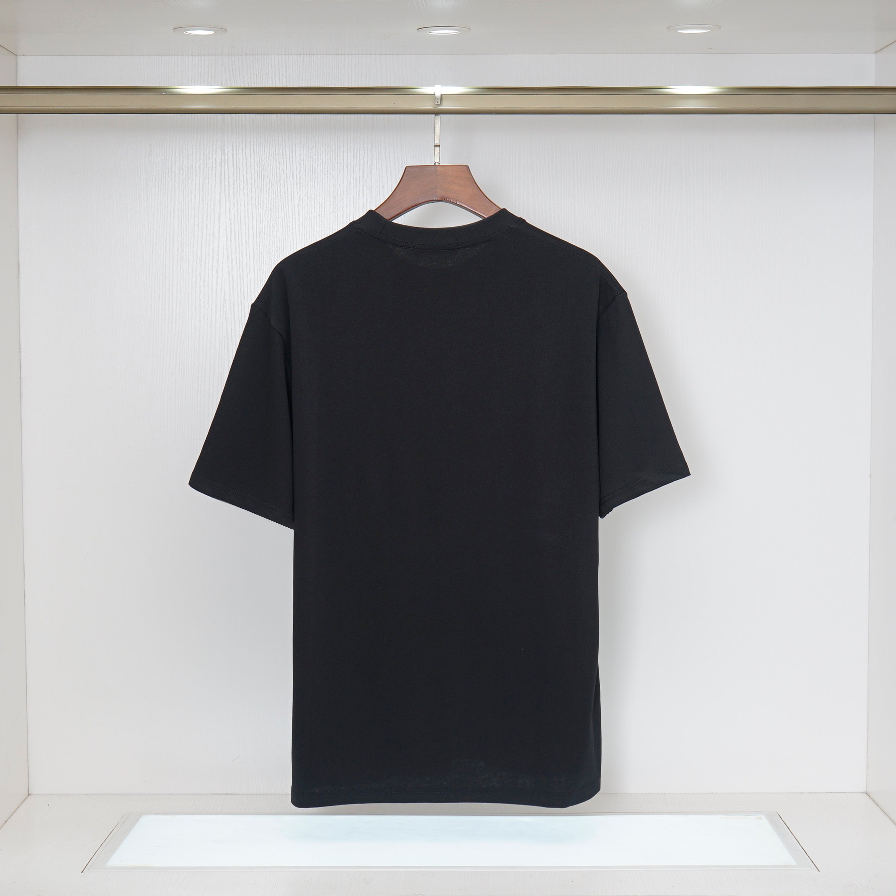 U1R76E25 Popular T-shirts